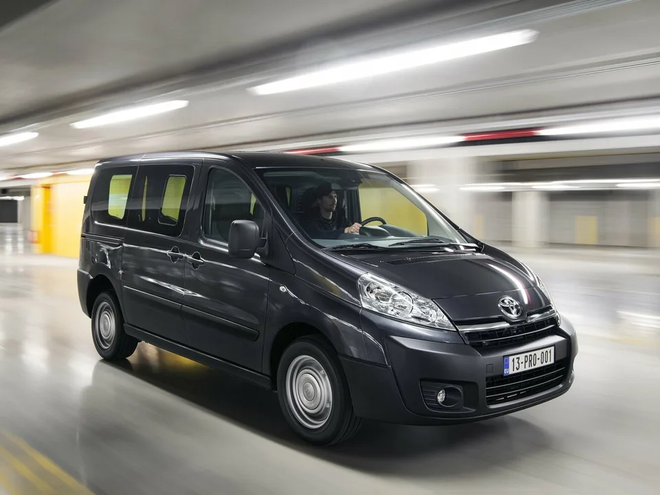 Toyota Proace, I, Минивэн