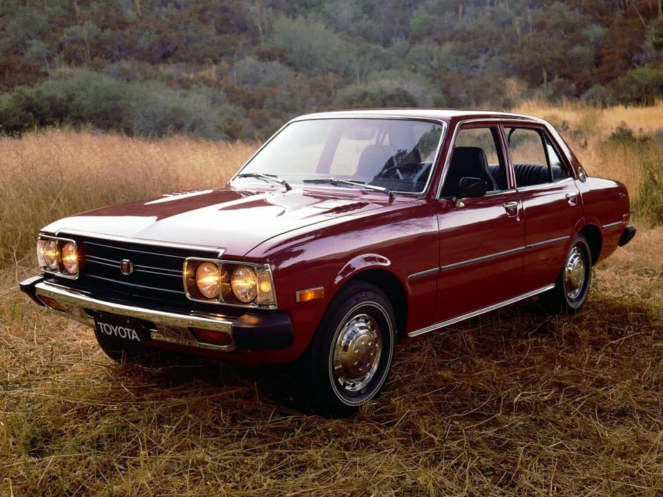 Toyota Corona, 5 поколение, T100, Седан