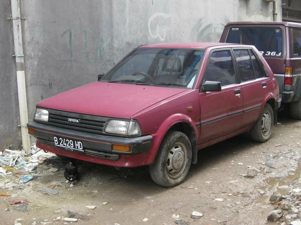 Toyota Starlet, 3 поколение, P70, Хэтчбек, 5 дверей