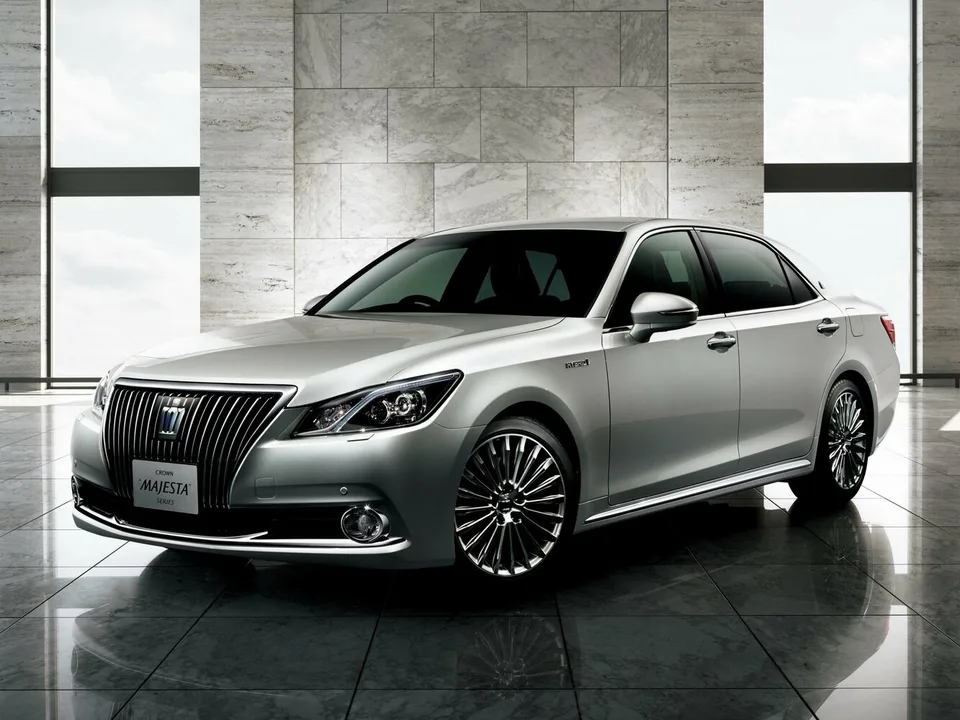 Toyota Crown majesta, 6 поколение, S210, Седан