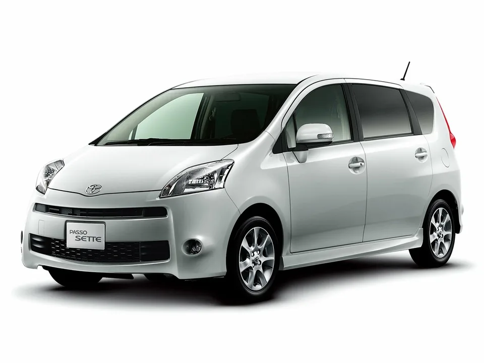 Toyota Passo sette, , Компактвэн