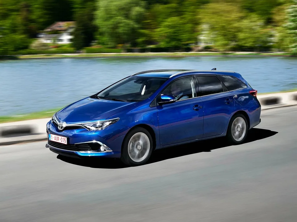 Toyota Auris, 2 поколение, E180, рестайлинг, Универсал
