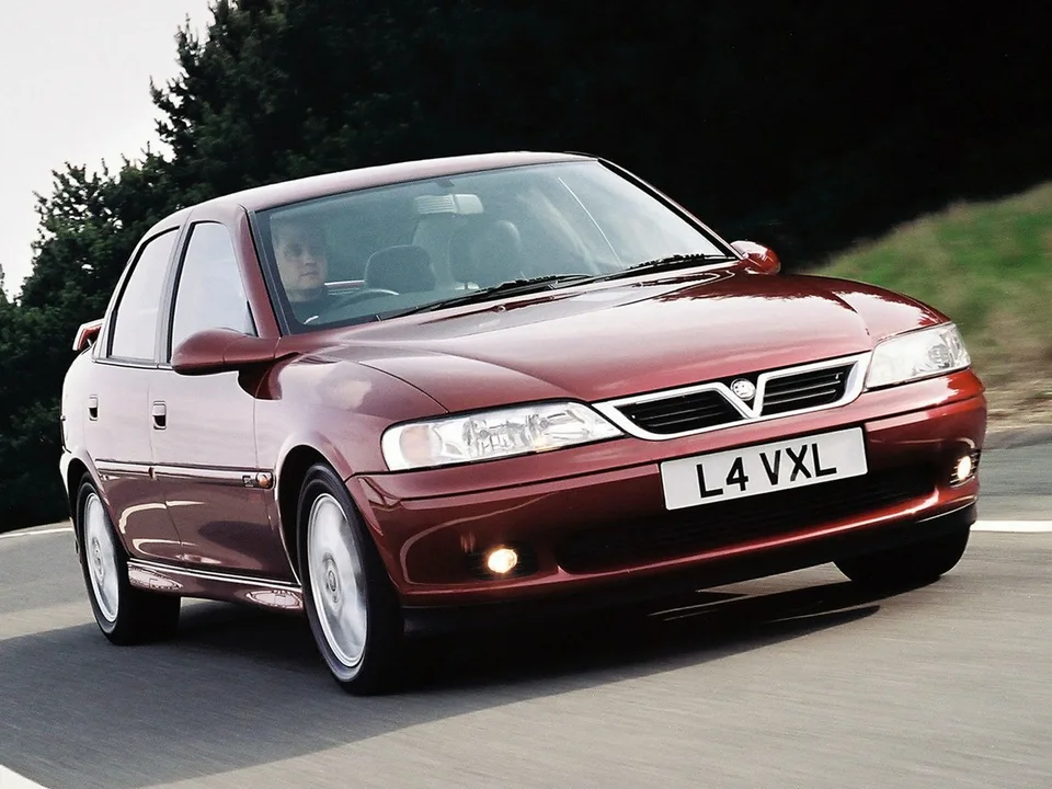 Vauxhall Vectra, B, Седан