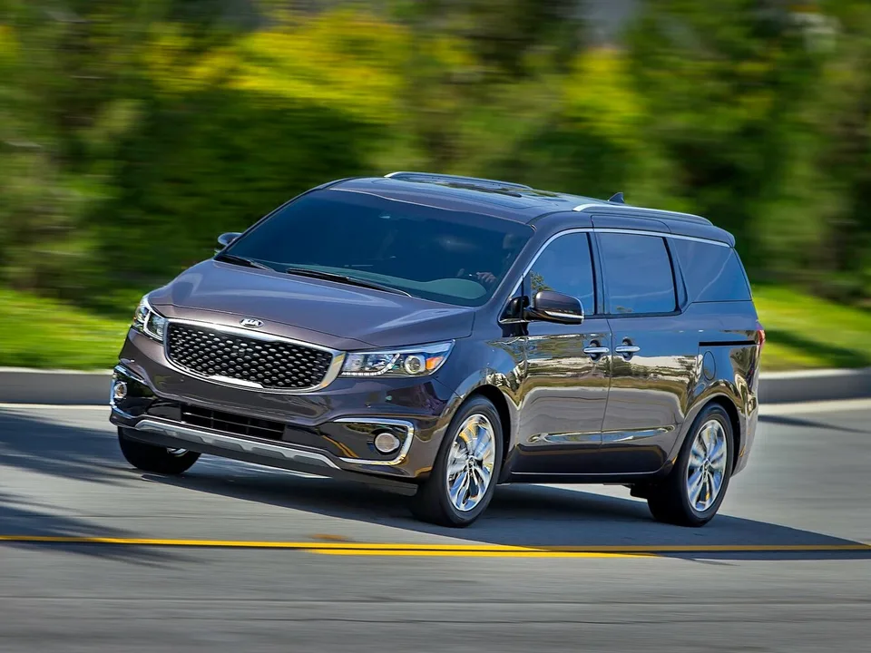 Kia Sedona, Generation 3, YP, Minivan