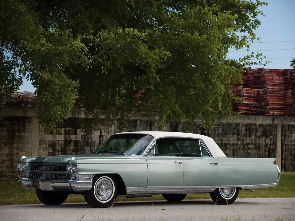 Cadillac Fleetwood, 75 Series, Sedan