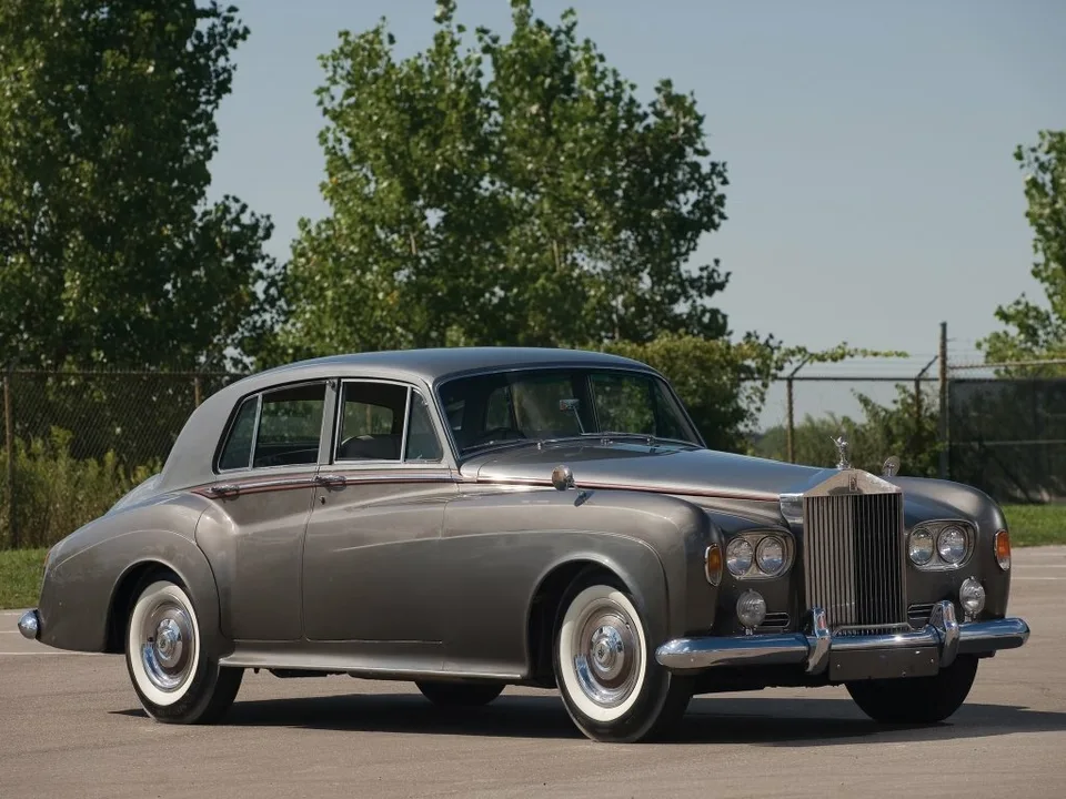Rolls-Royce Silver Cloud, Generation 3, Sedan