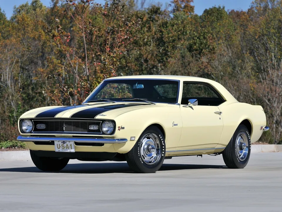 Chevrolet Camaro, Generation 1, Coupe