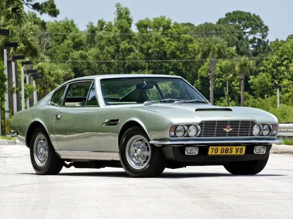 Aston Martin DBS, Generation 1, Coupe