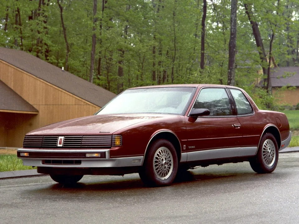 Oldsmobile Toronado, IV, Coupe