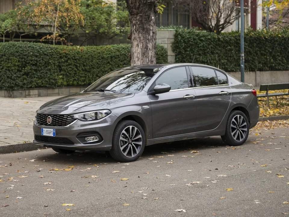 Fiat Tipo, 356, Седан