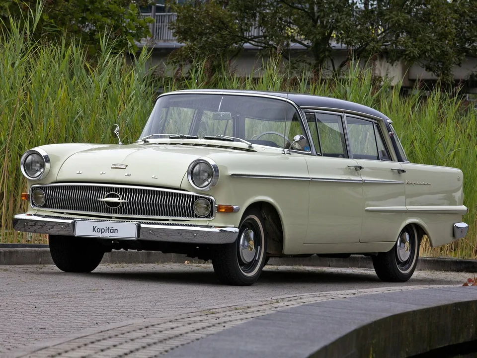 Opel Kapitan, P2, Sedan