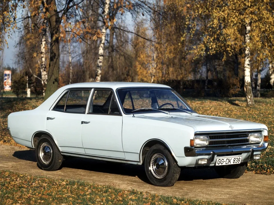 Opel Rekord, C, Седан