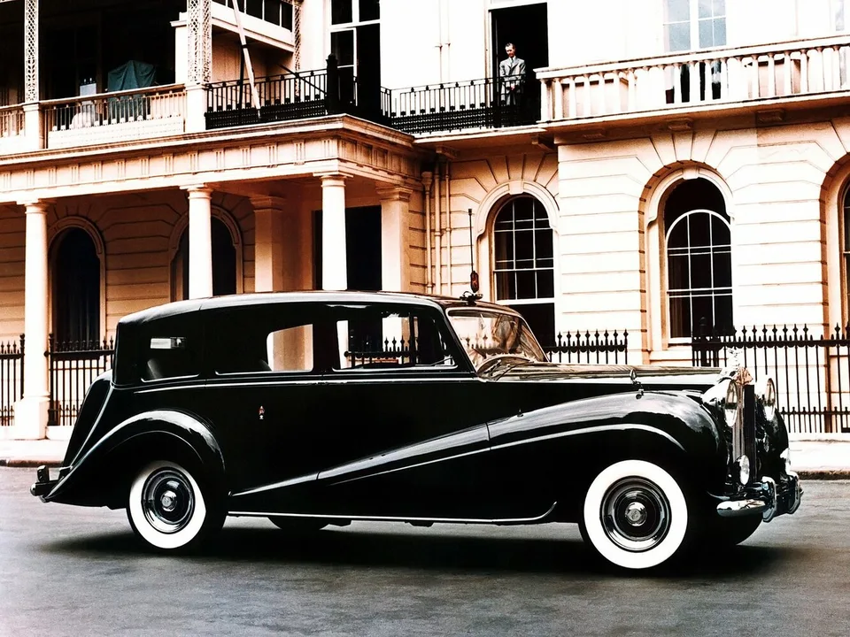 Rolls-Royce Phantom, Generation 4, Sedan