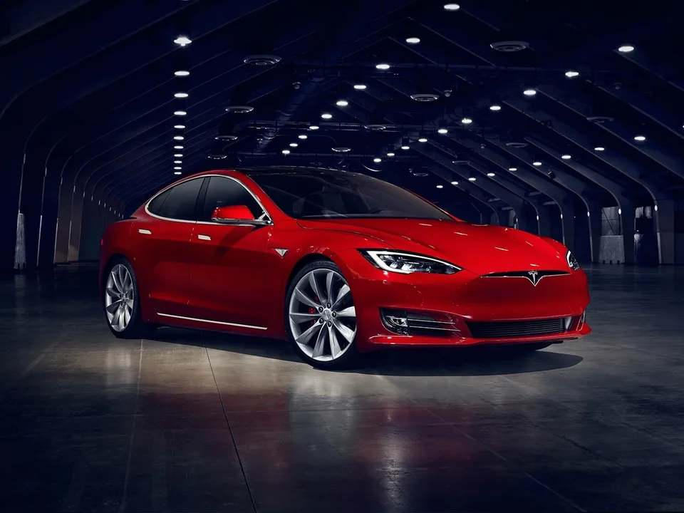 Tesla Model S, 1 поколение, рестайлинг, Лифтбек