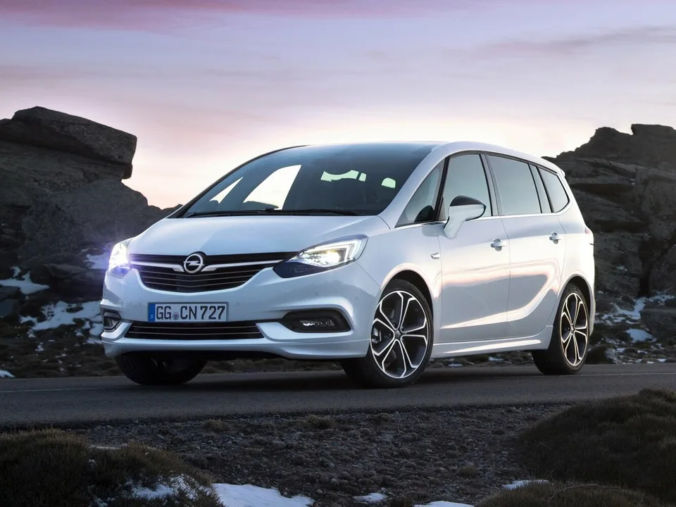 Opel Zafira, C Рестайлинг, Minivan