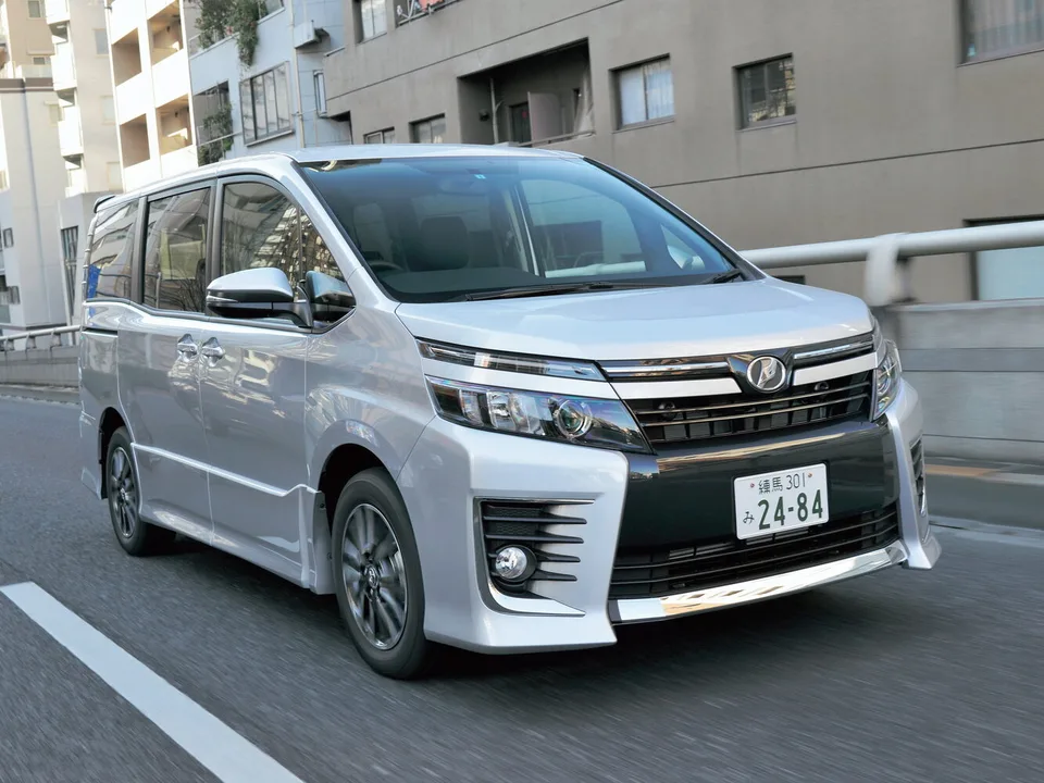 Toyota Voxy, 3 поколение, R80, Минивэн