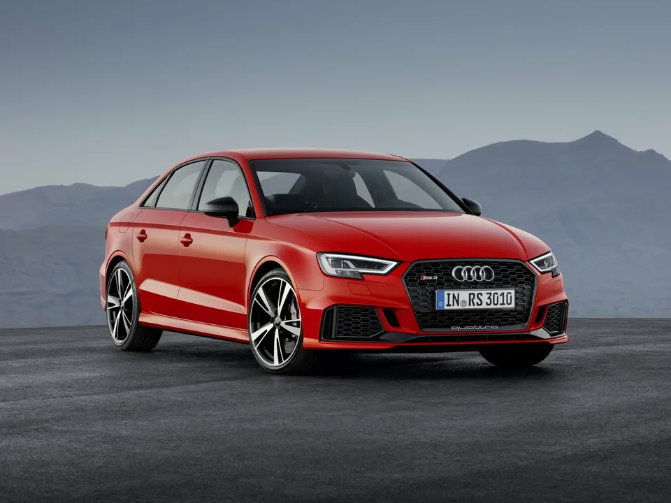 Audi RS 3, II (8V) Рестайлинг, Седан