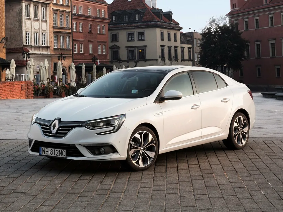 Renault Megane, Generation 4, Sedan