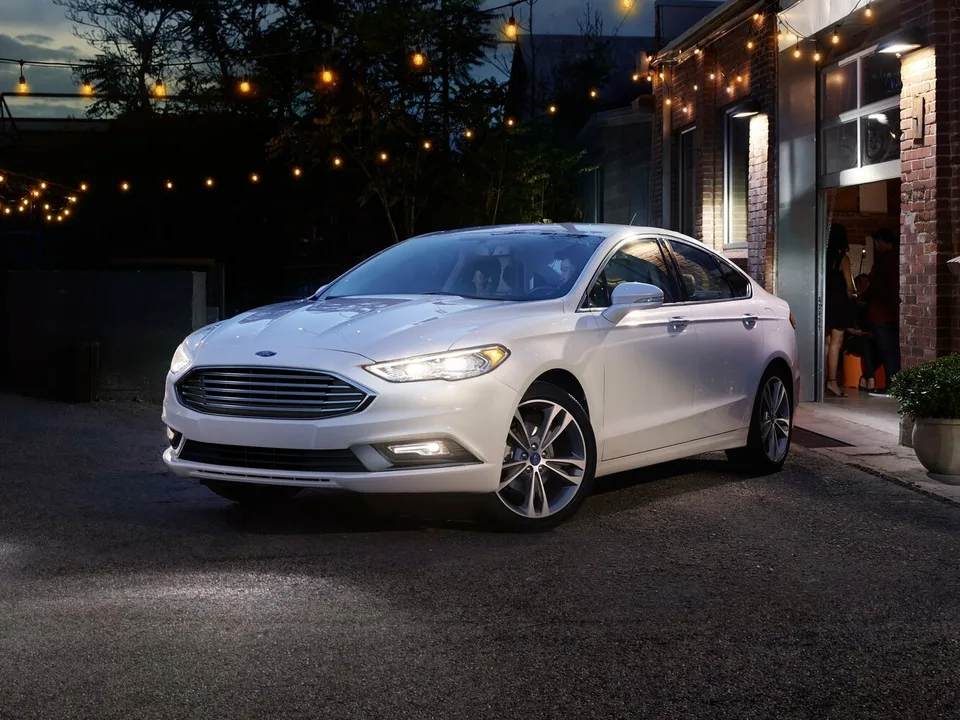 Ford Fusion (North America), II Рестайлинг, Седан