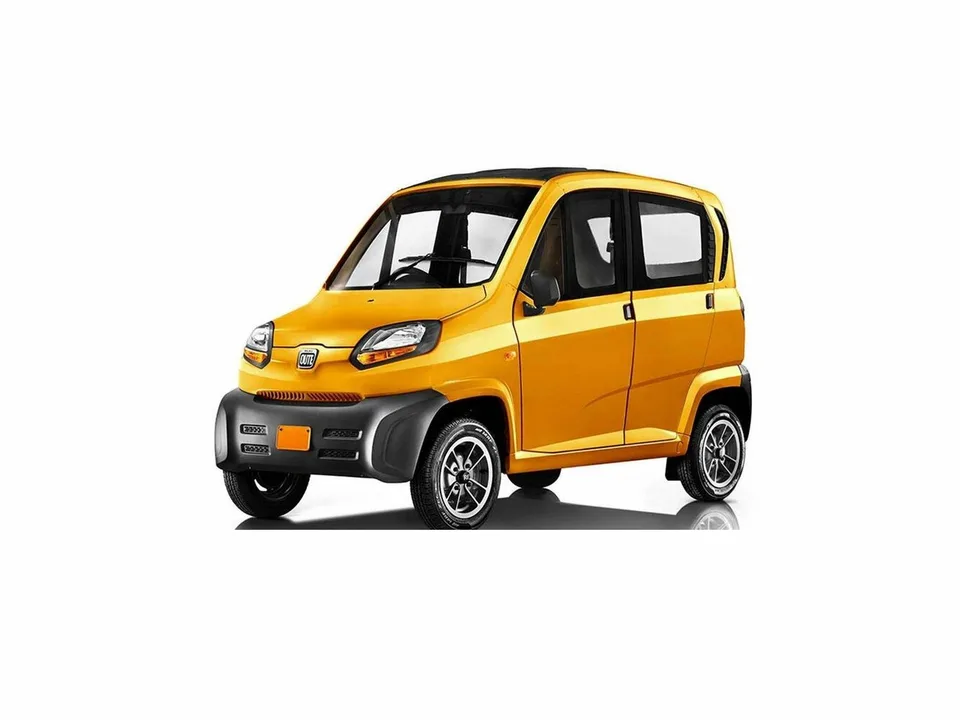 Bajaj Qute, I, 4-door hatchback