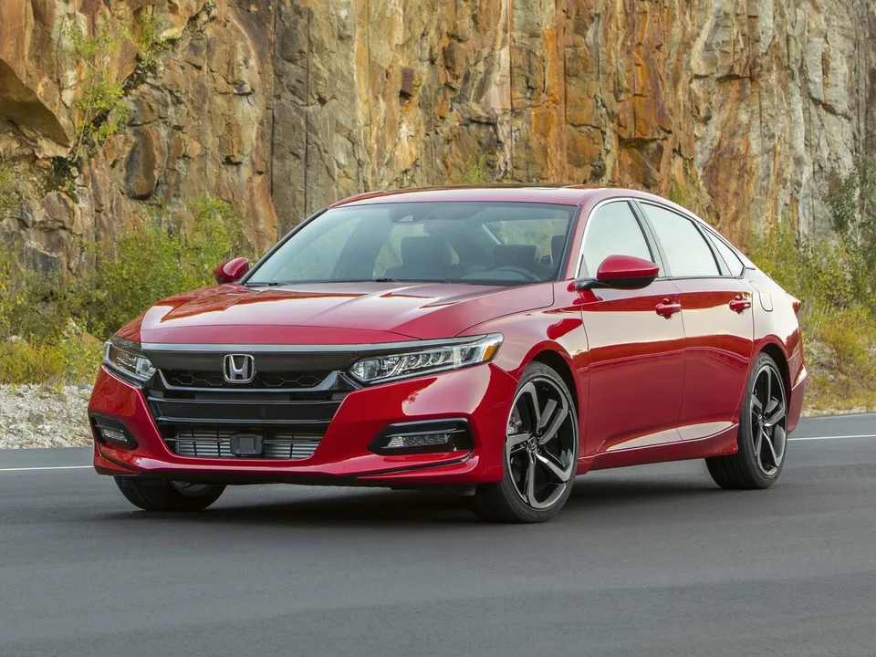 Honda Accord, 10 поколение, CV, Седан