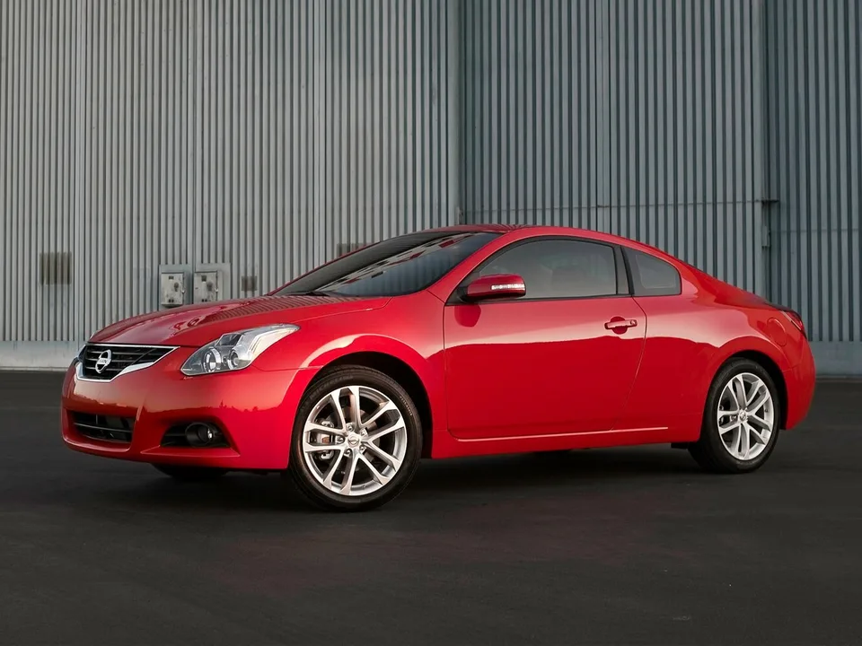 Nissan Altima, IV (L32) Рестайлинг, Купе