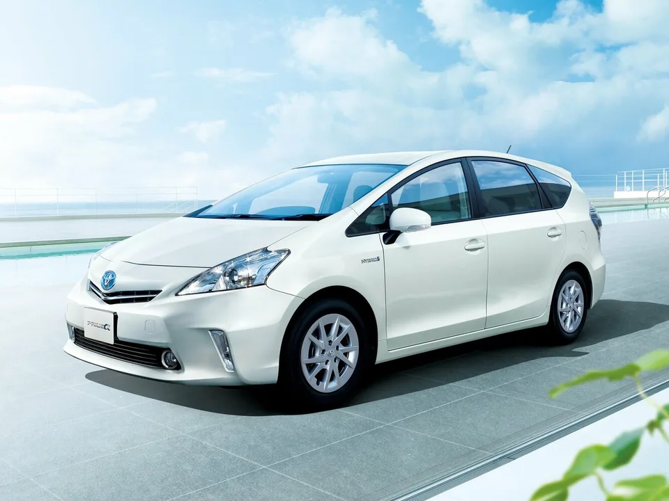 Toyota Prius Alpha, I (ZVW40/41), Универсал