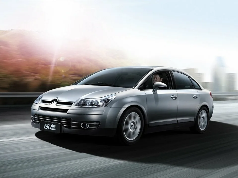 Citroen C-Triomphe, I, Sedan