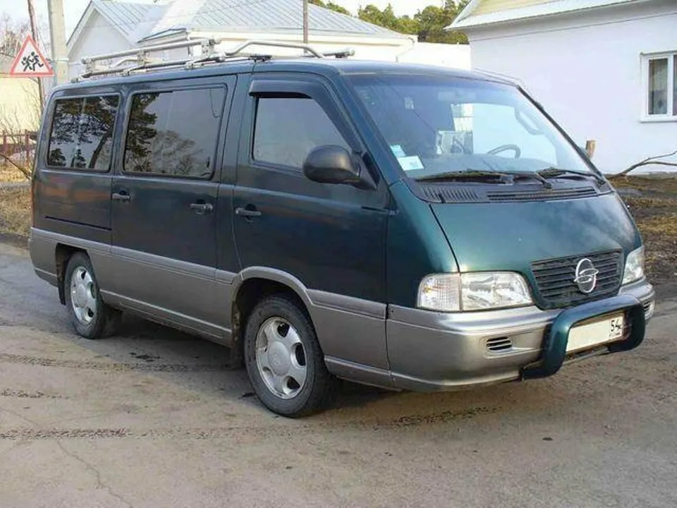 SsangYong Istana, I, Minivan