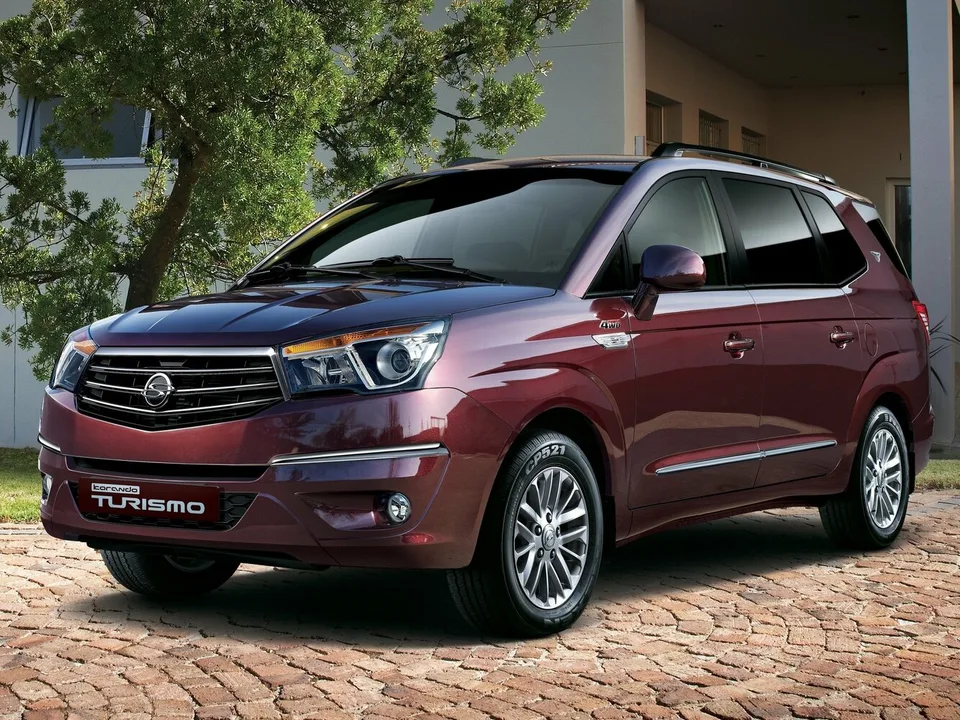 SsangYong Korando Turismo, I, Minivan