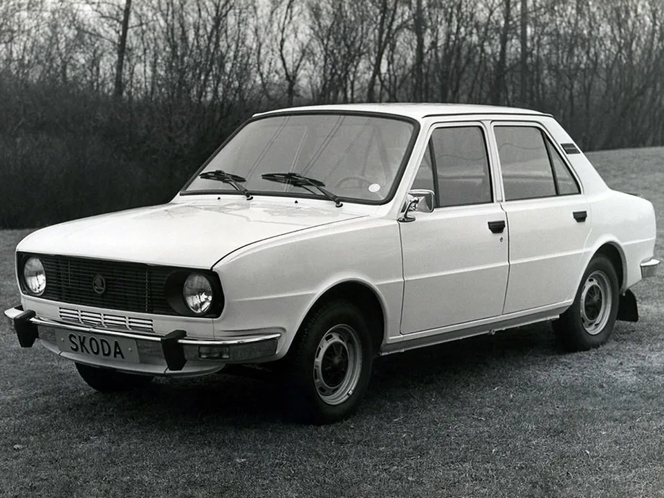Skoda 105/120/125/130, I, Sedan