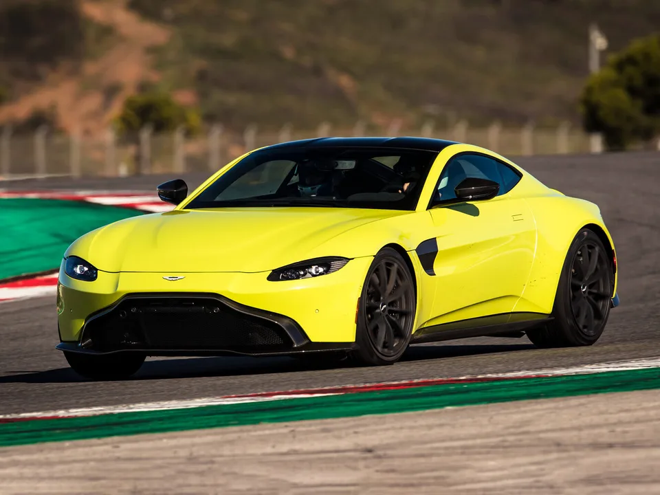Aston Martin V8 Vantage, IV, Купе