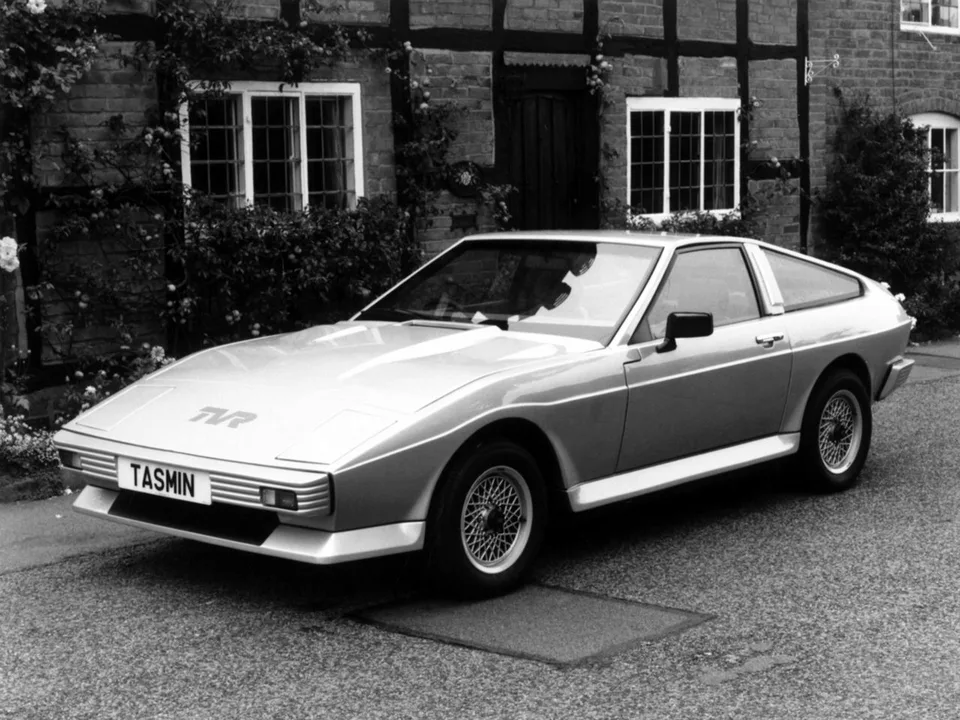 TVR Tasmin, I, Coupe