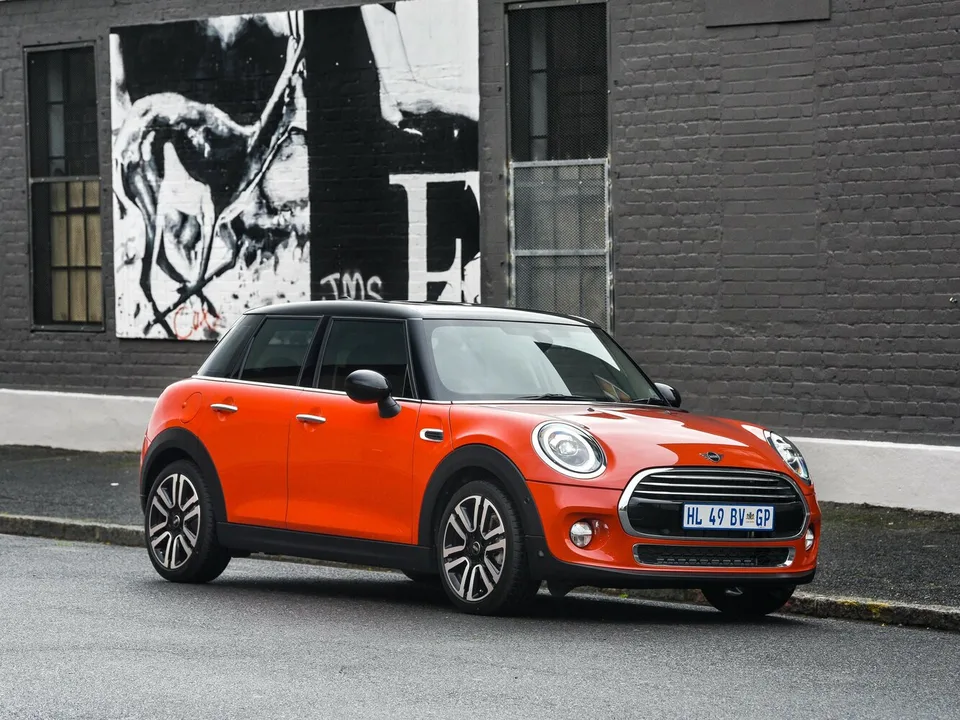 MINI Hatch, 3 поколение, F55, рестайлинг, Хэтчбек, 5 дверей