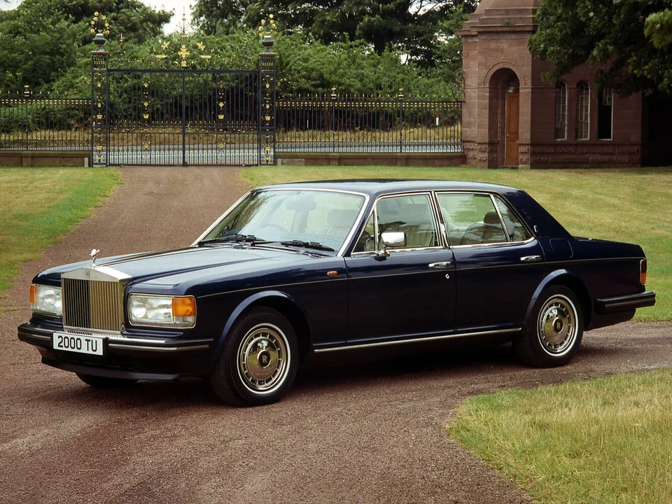 Rolls-Royce Silver Spirit, Mark III, Седан