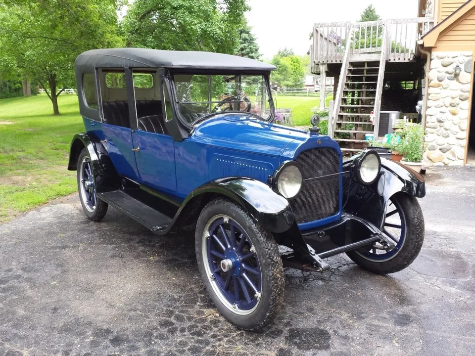 Willys Knight Model 20, , Sedan