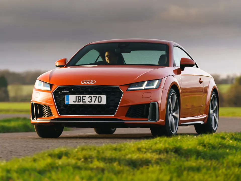 Audi TT, III (8S) Рестайлинг, Купе