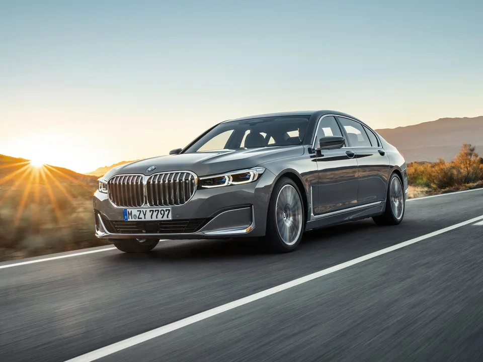BMW 7 серии, VI (G11/G12) Рестайлинг, Седан