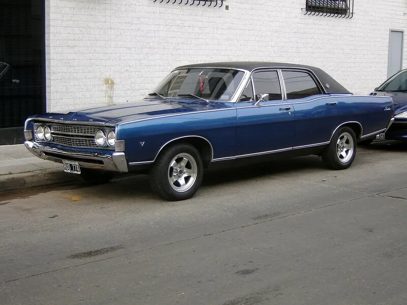 Ford Fairlane, VI (Argentina), Sedan