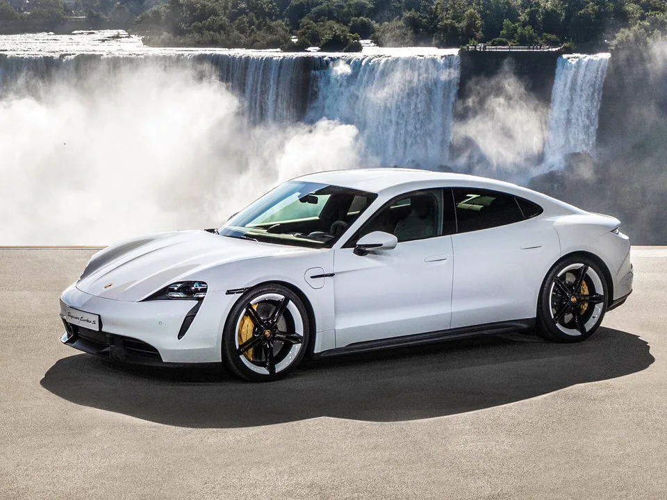 Porsche Taycan, 1 поколение, Седан