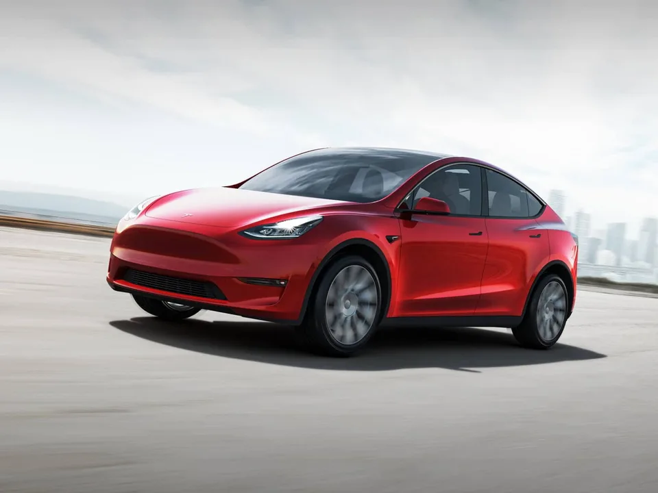 Tesla Model Y, 1 поколение, Кроссовер / внедорожник