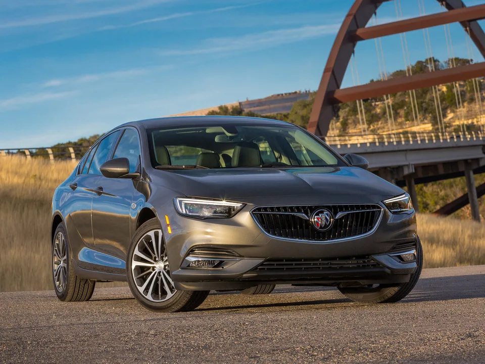 Buick Regal, Generation 6, Liftback