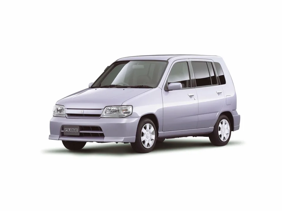 Nissan Cube, I Рестайлинг (Z10), Компактвэн