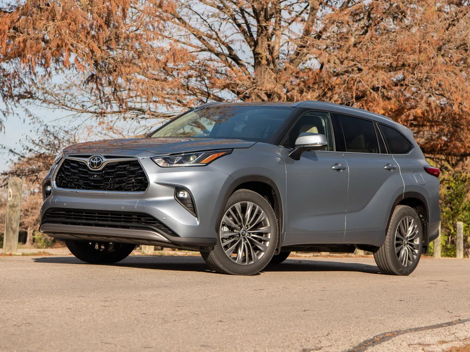 Toyota Highlander, 4 поколение, XU70, Кроссовер / внедорожник