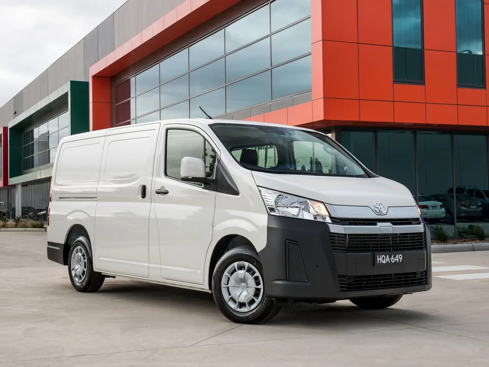 Toyota Hiace, H300, Фургон