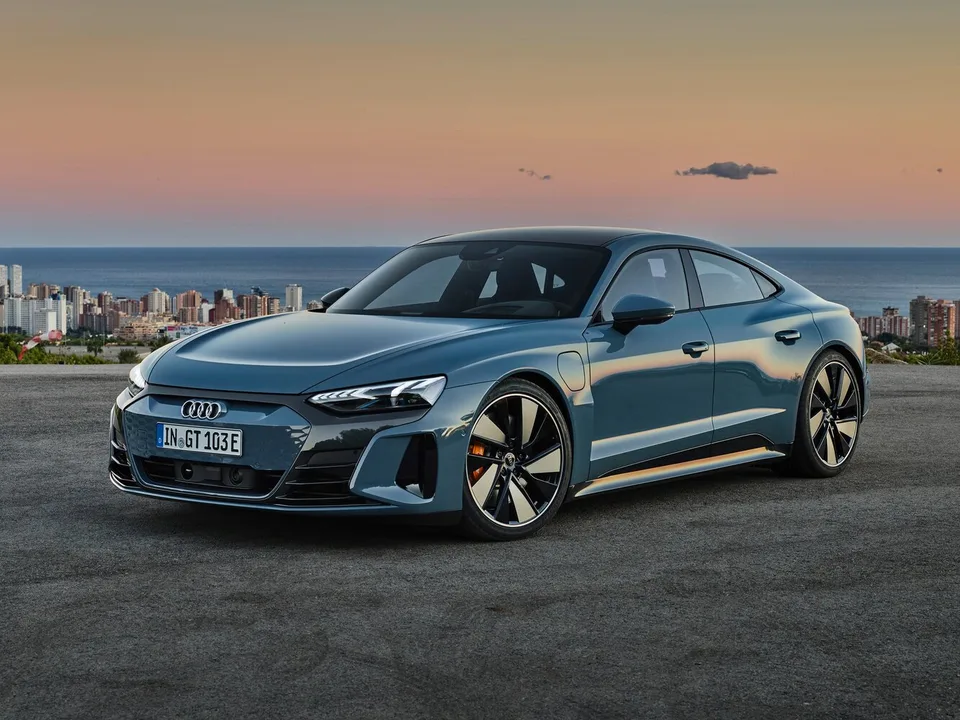 Audi e-tron GT, Generation 1, Sedan