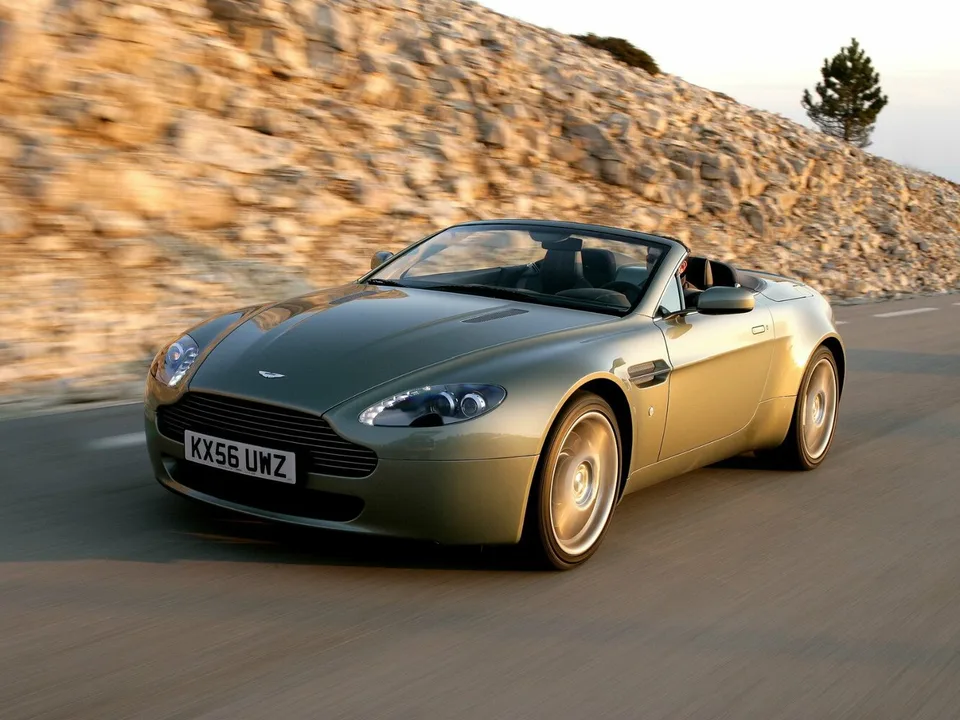 Aston Martin V8 Vantage, III, Родстер