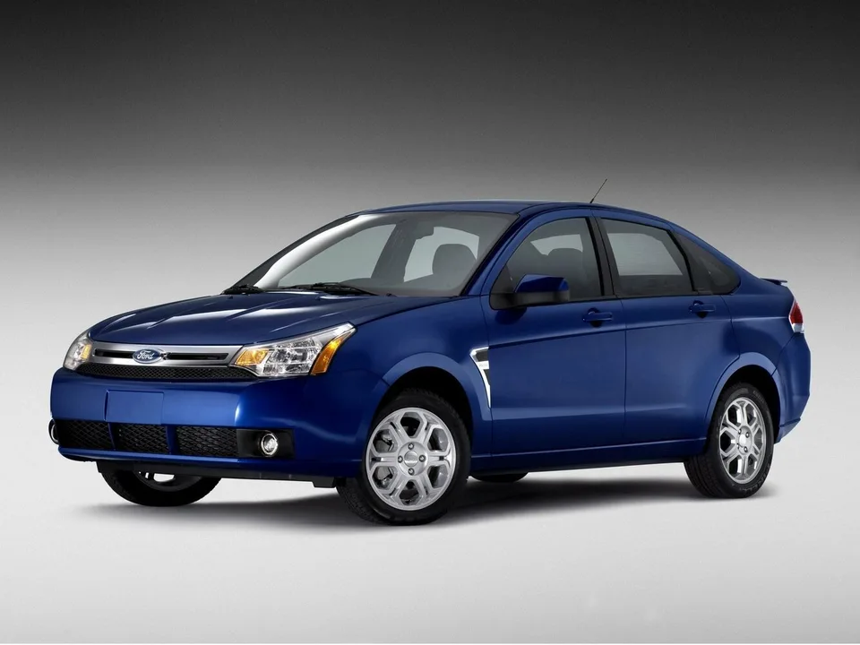 Ford Focus, Generation 2, Sedan