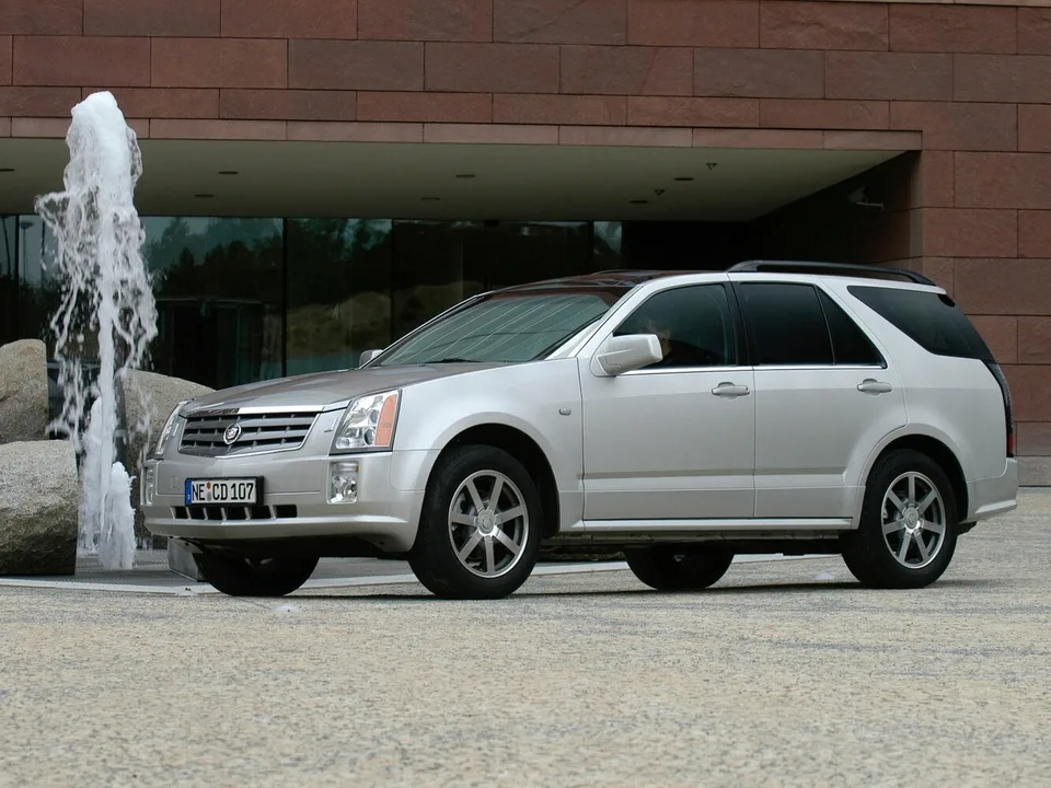 Cadillac SRX, Generation 1, Crossover / SUV