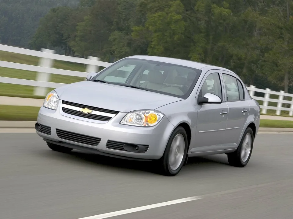 Chevrolet Cobalt, Generation 1, Sedan